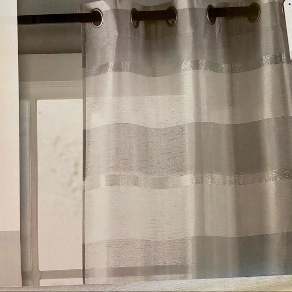 ✨NWT Maison Home Metallic Accent Window Panels - Picture 1 of 6